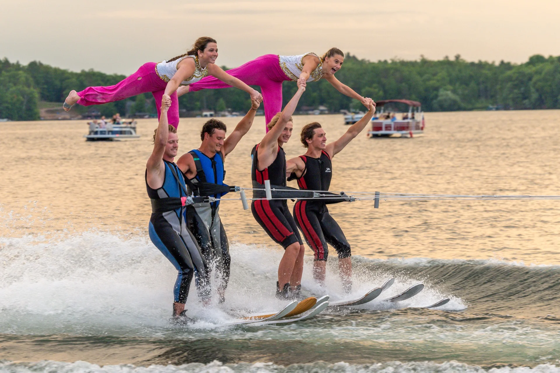 Min-Aqua Bats: The Free Wisconsin Tradition That Quietly Invented Water Ski Showmanship