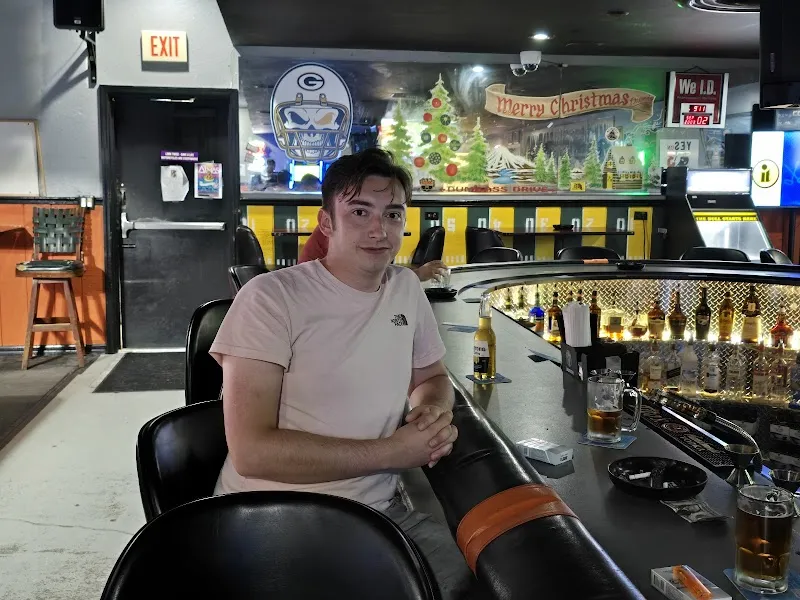 D J & Gina's Lounge